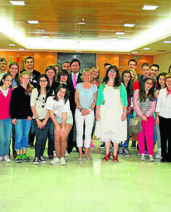 Una treintena de alumnos y profesores del Proyecto Comenius visitan el municipio
